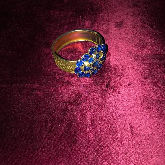 Bracelet with Blue Stones - Picture 2 of 3